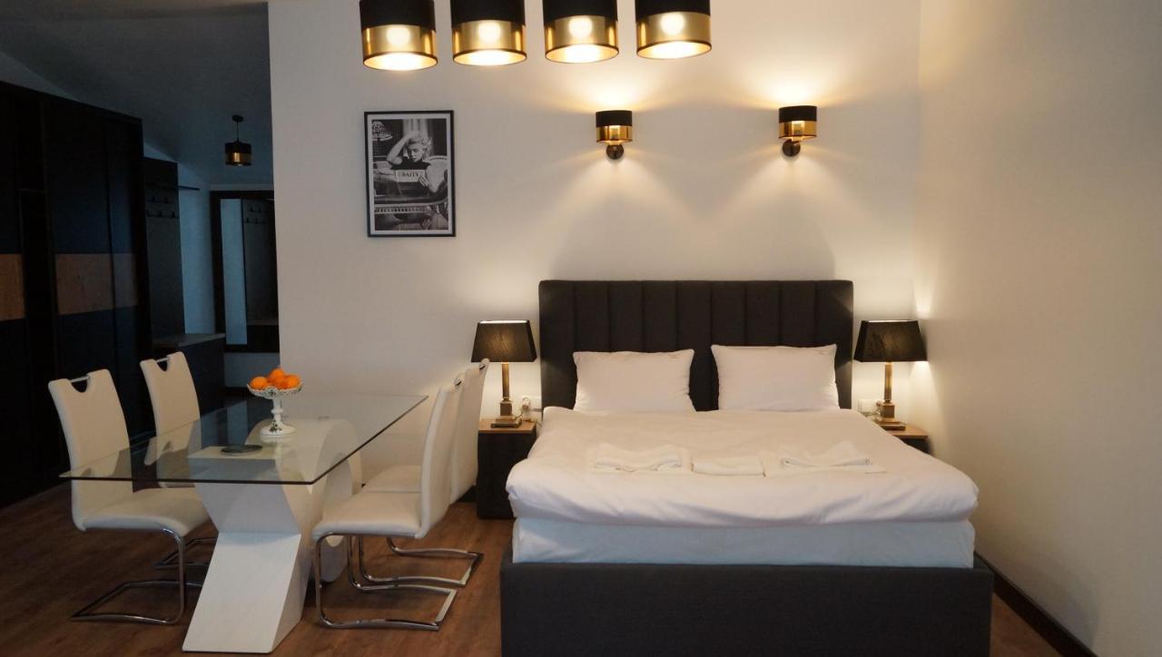 Apartamenty Pod Katedra Bielsko-Biała Buitenkant foto
