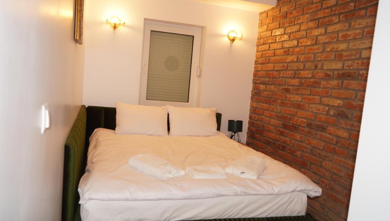 Apartamenty Pod Katedra Bielsko-Biała Buitenkant foto