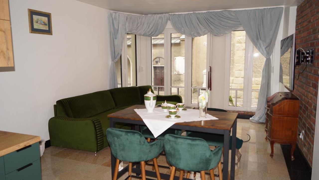 Apartamenty Pod Katedra Bielsko-Biała Buitenkant foto