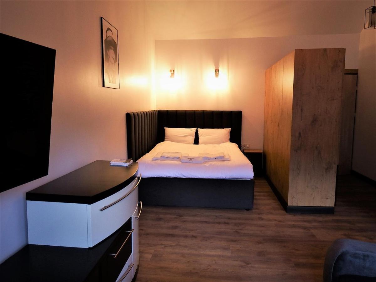 Apartamenty Pod Katedra Bielsko-Biała Buitenkant foto