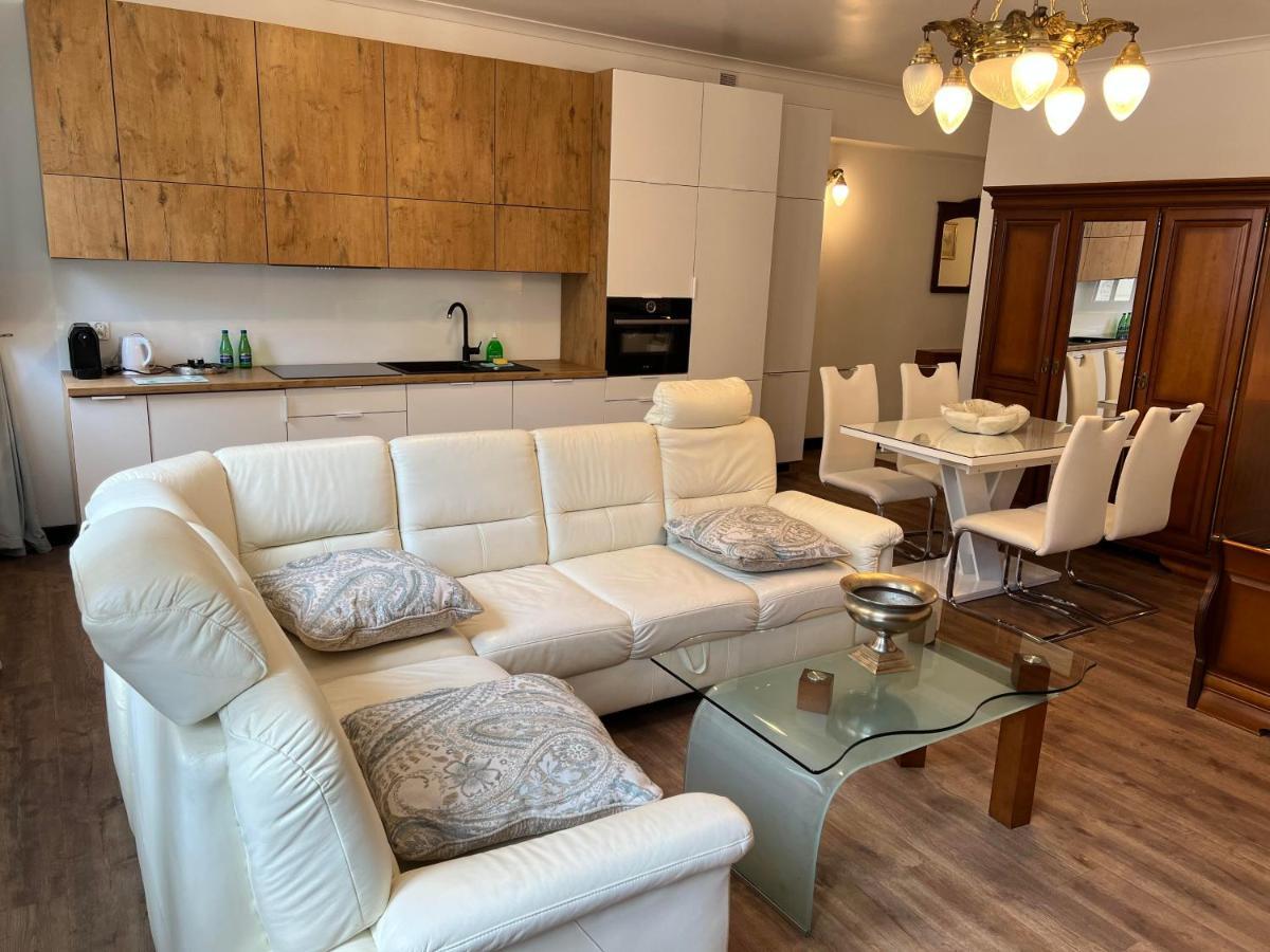 Apartamenty Pod Katedra Bielsko-Biała Buitenkant foto