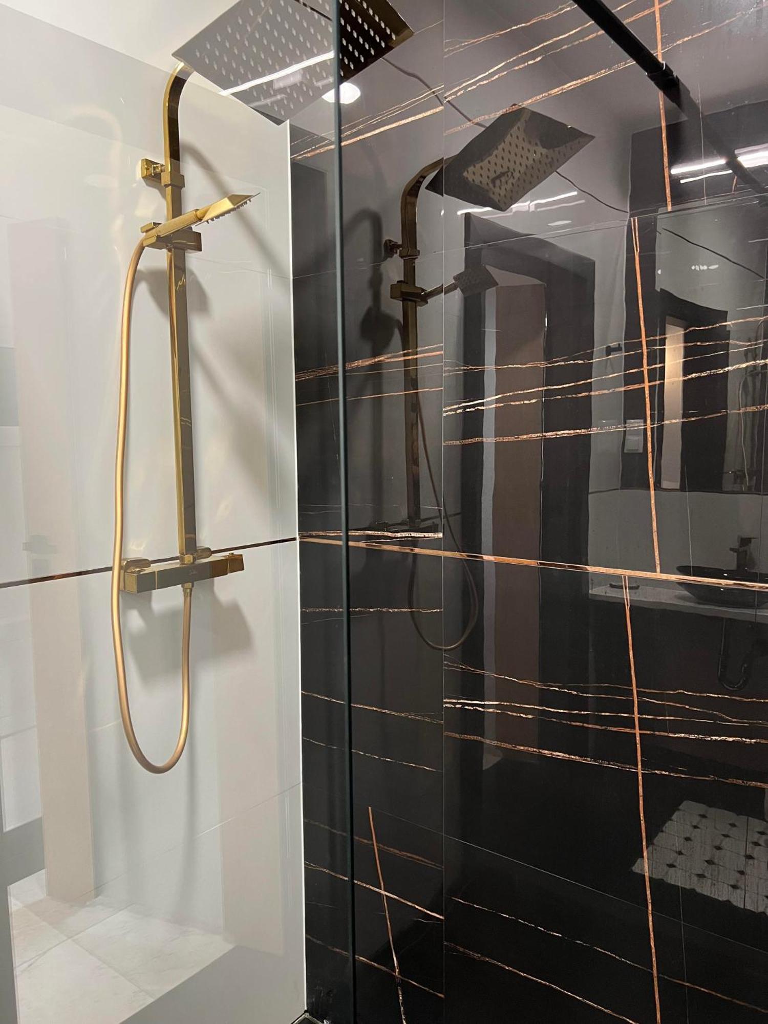 Apartamenty Pod Katedra Bielsko-Biała Buitenkant foto