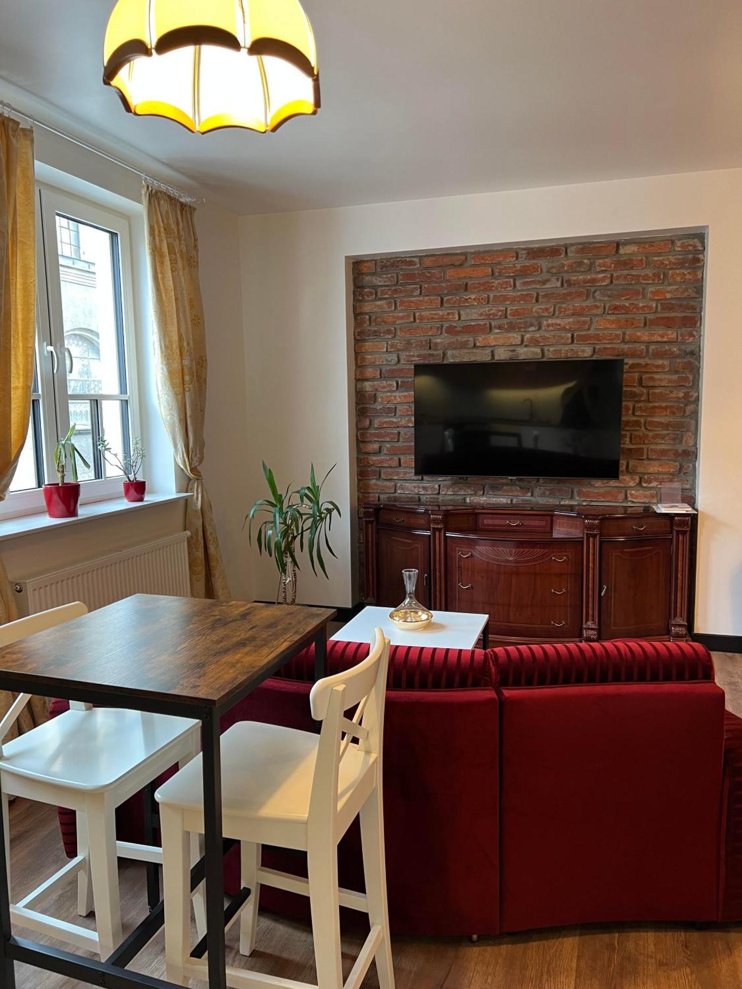 Apartamenty Pod Katedra Bielsko-Biała Buitenkant foto